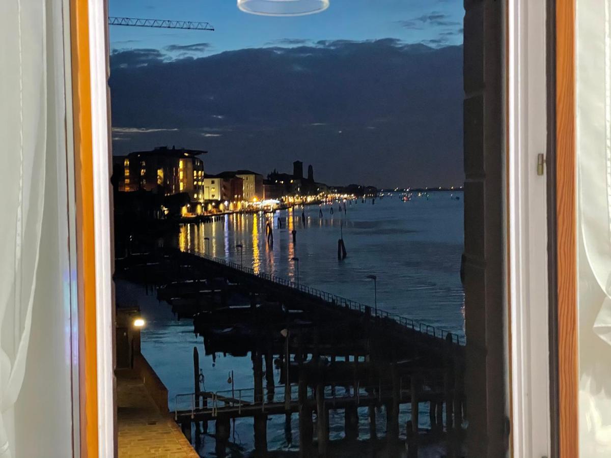 Ca' Monica Panoramic-Canal View, Biennale Velence Kültér fotó