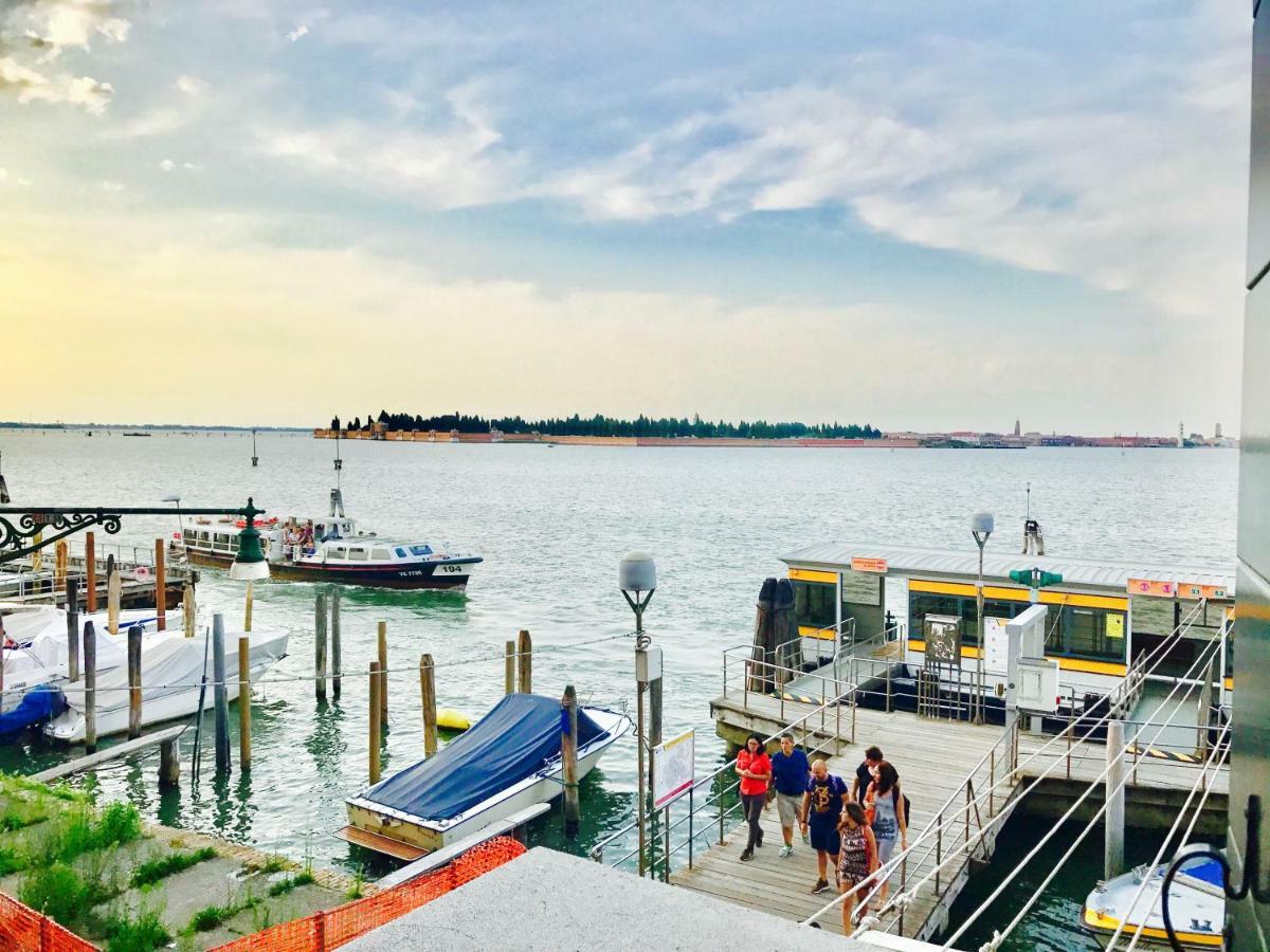 Ca' Monica Panoramic-Canal View, Biennale Velence Kültér fotó